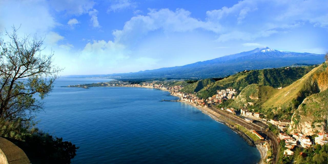 Taormina Holidays Giardini Naxos